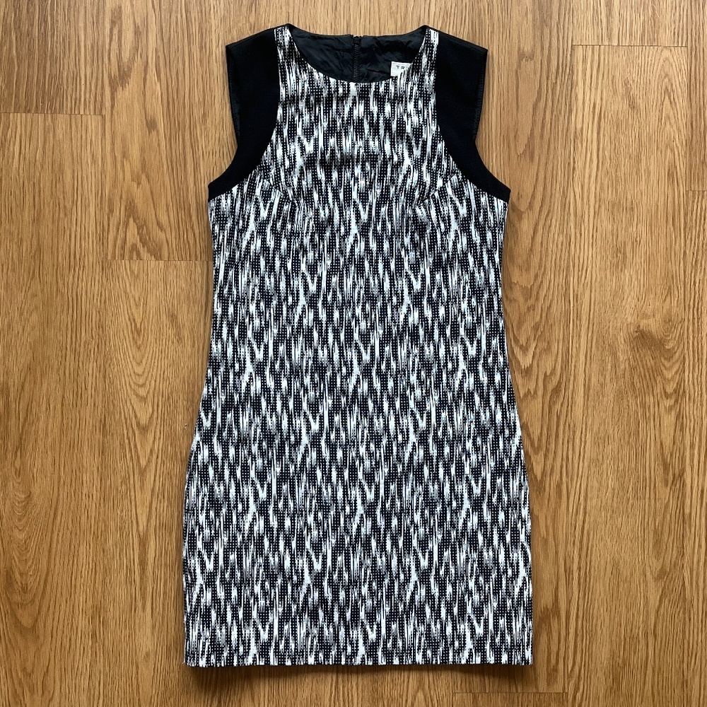 Trina Turk - LIKE NEW - Mini Sleeveless Dress - Black & White Ikat Print